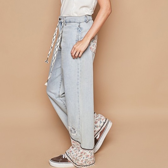 POL Light Denim Floral Embroidered Stretchy Waist Denim Wide leg Jeans - Picture 3 of 5